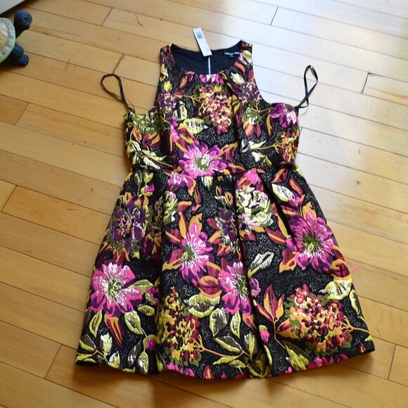 Gianni Bini Dresses & Skirts - Gianni Bini Dress Womens Small Black Pink Floral Jaquard Metallic Size L NWT